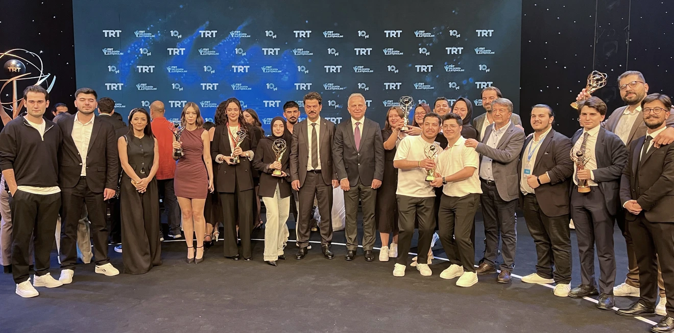 Selçuk İletişim TRT’de yine zirvede