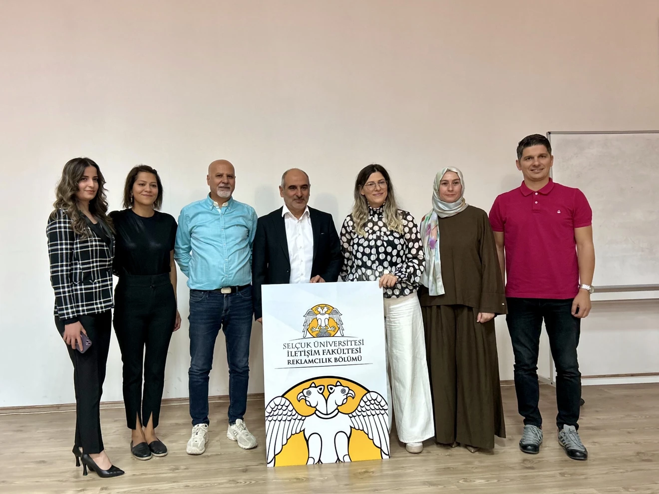 İletişim Fakültesinde konferans serileri başladı