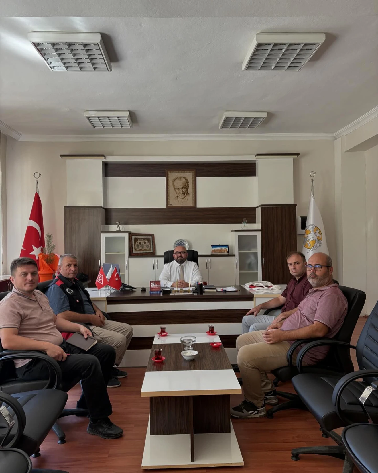 SARIL Arama Kurtarma Eğitim ve Yardımlaşma Derneği Başkanı Zübeyir BÜTÜN, Başkan Yardımcısı ve aynı zamanda Ilgın TÜGVA Temsilcisi Ramazan YAĞCI Yüksekokulumuzu ziyaret etmişlerdir