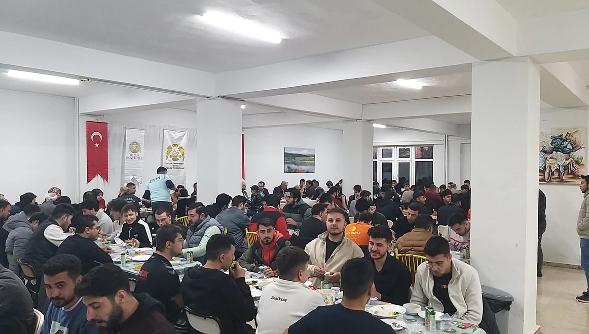 Ilgın Meslek Yüksekokulu’nda Ramazan Ayı Boyunca 1500 Öğrenciye İftar İkramı