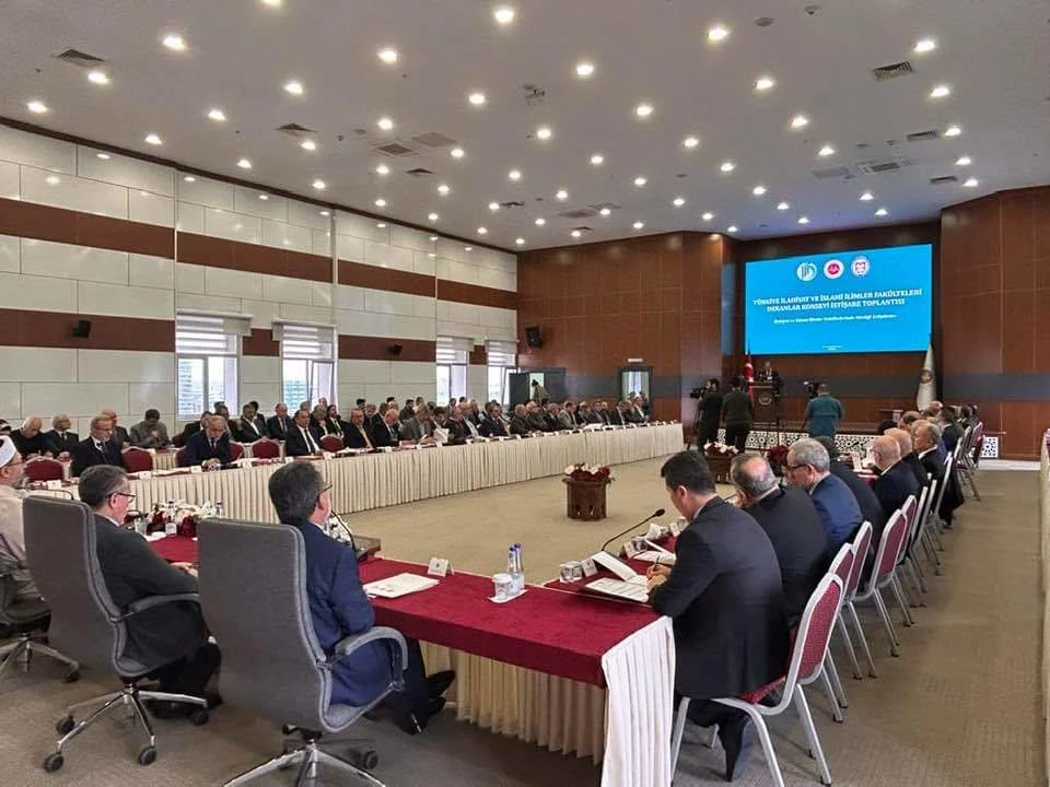 Türkiye İlahiyat ve İslami İlimler Fakülteleri Dekanlar Konseyi İstişare Toplantısı