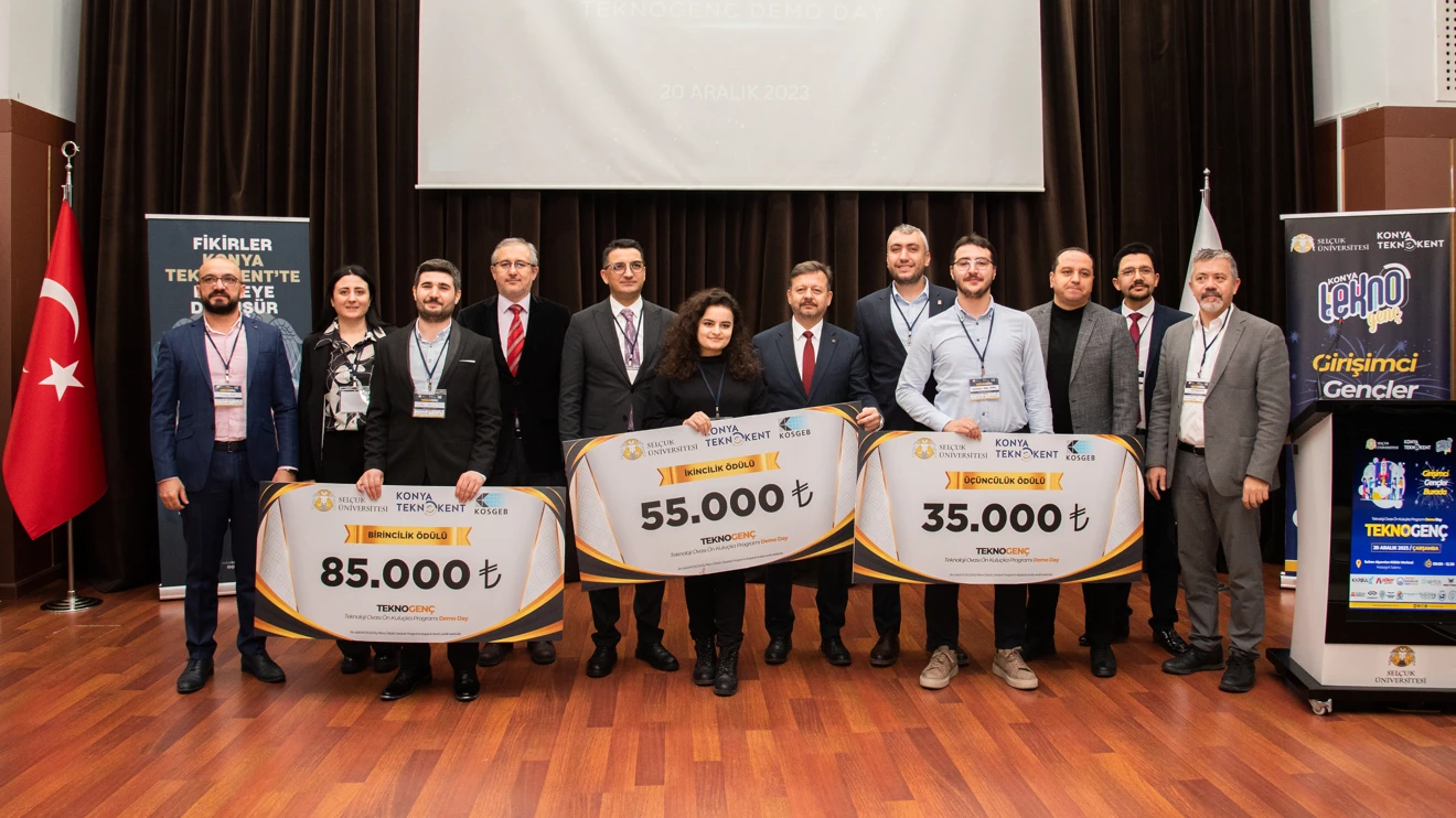 Selçuk Üniversitesinde Teknogenç Demo Day Etkinliği yapıldı