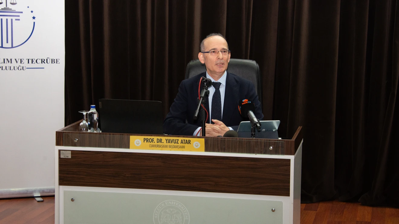 Selçuk Üniversitesinde ‘Neden Yeni Anayasa’ konulu söyleşi yapıldı