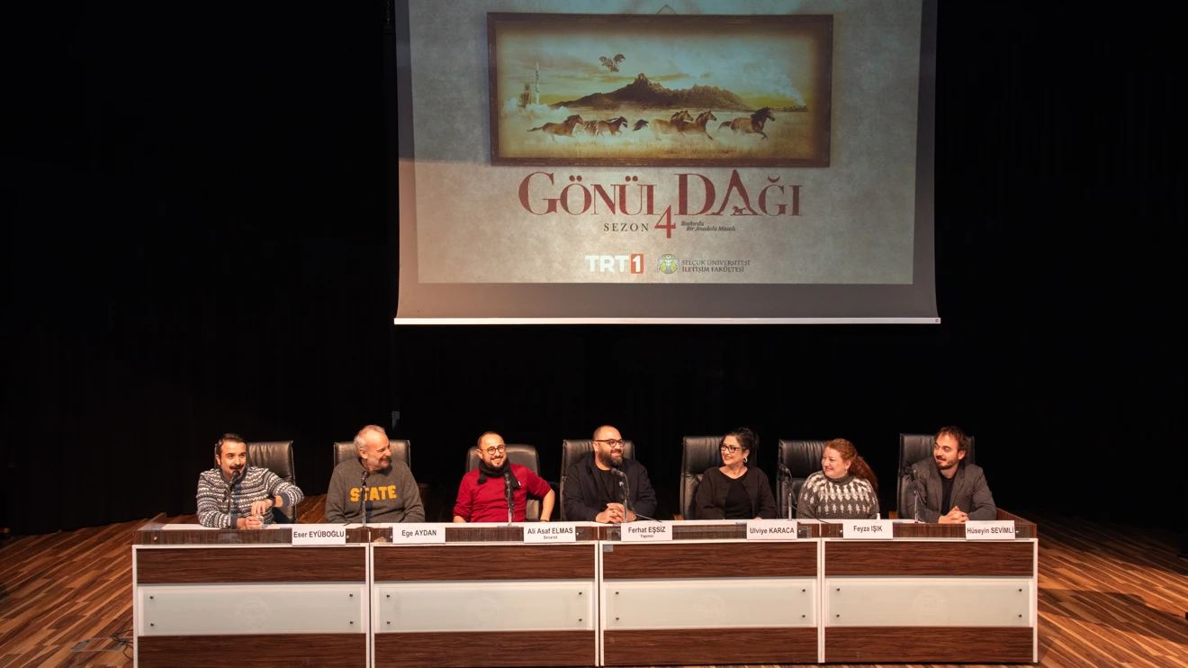 Selçuk Üniversitesinde ‘Gönül Dağı’ dizisi oyuncularıyla söyleşi yapıldı