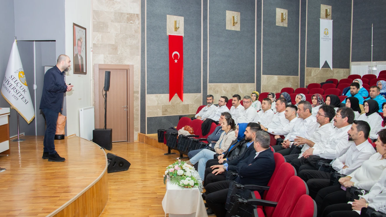 Selçuk Üniversitesi personeline “İlk Yardım Farkındalık Eğitimi” verildi