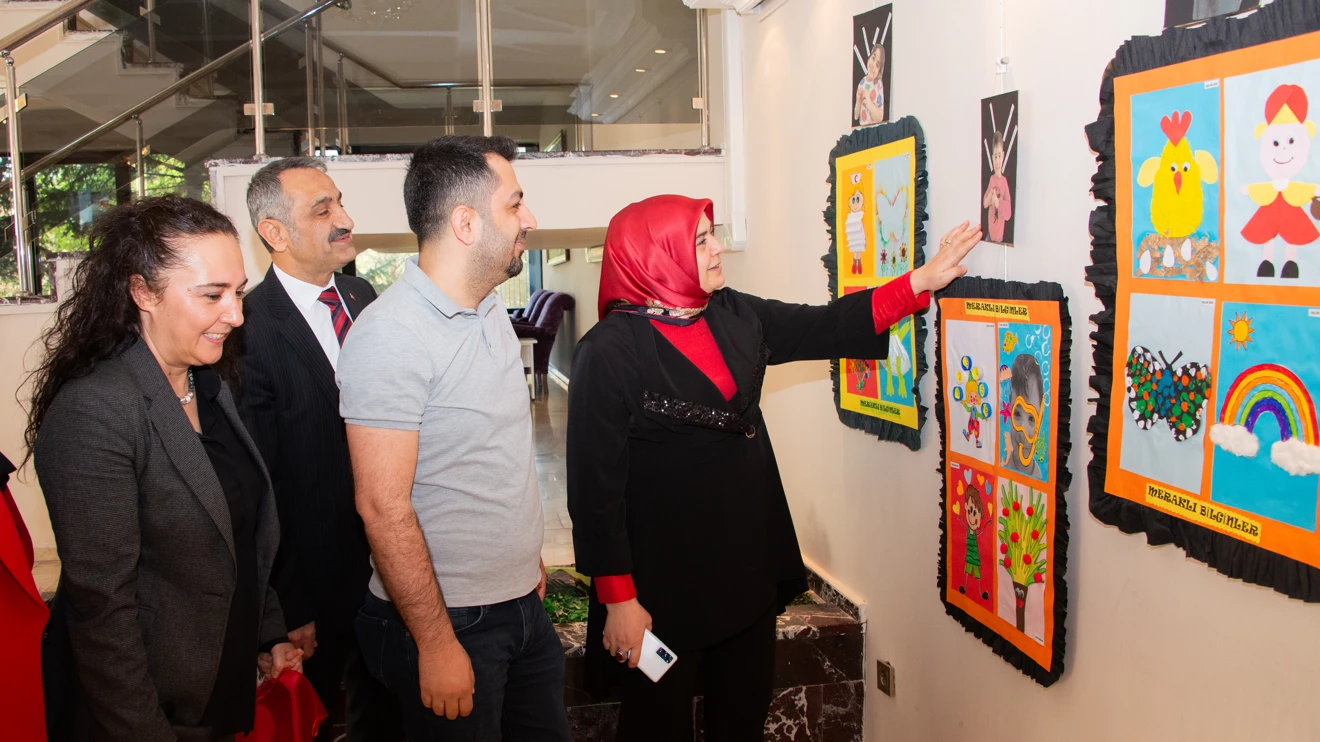 SÜ Nasreddin Hoca Uygulama Anaokulunda 23 Nisan etkinliği yapıldı