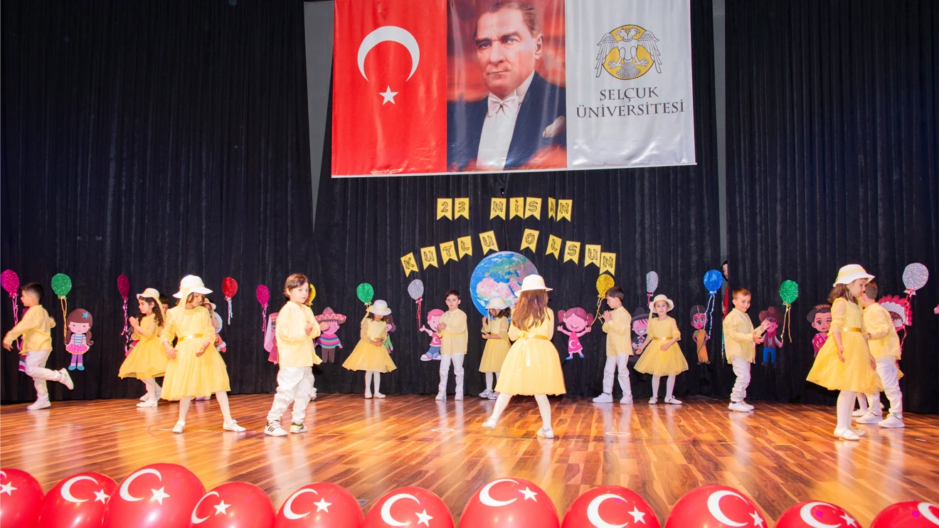 SÜ Nasreddin Hoca Uygulama Anaokulunda 23 Nisan etkinliği yapıldı