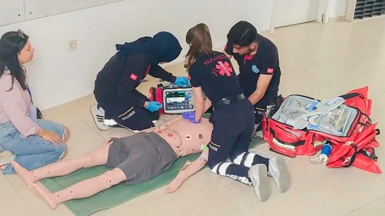 SÜ öğrencileri 8. Ulusal Tralli Travma Rallisi’ne katıldı