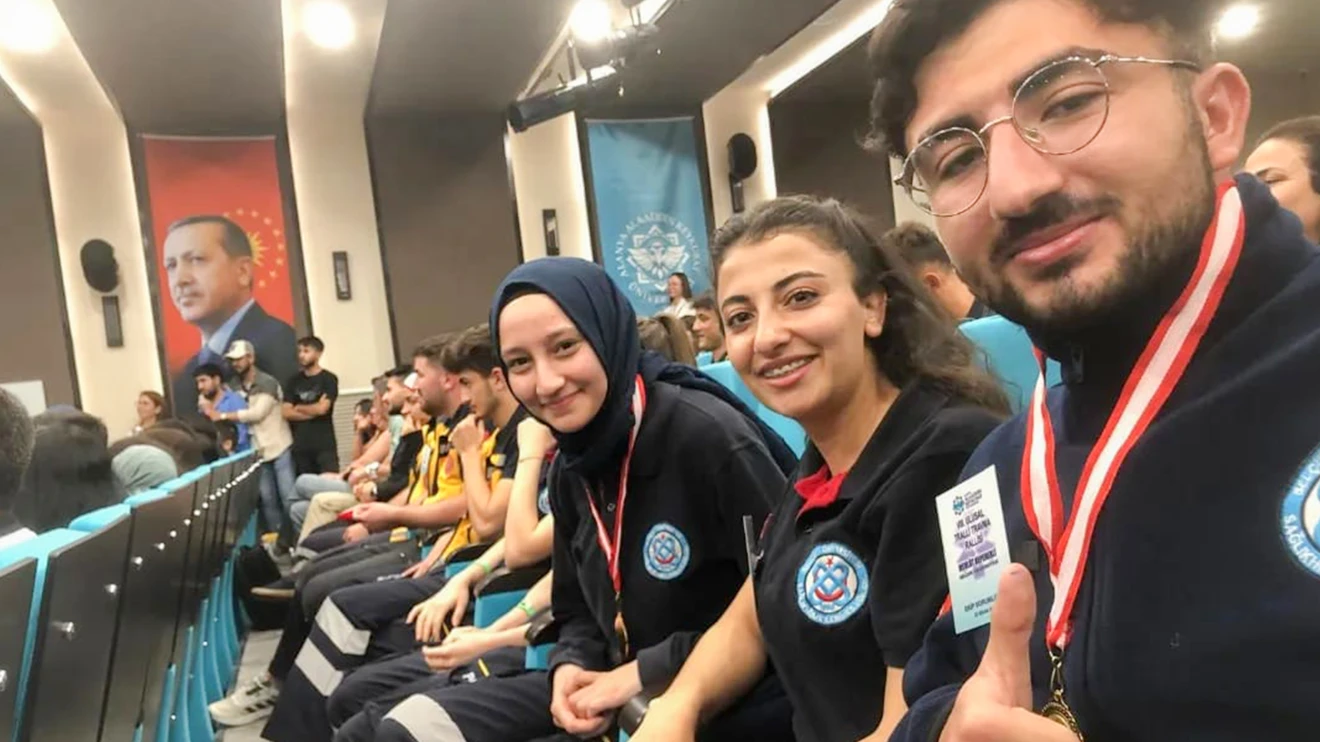 SÜ öğrencileri 8. Ulusal Tralli Travma Rallisi’ne katıldı