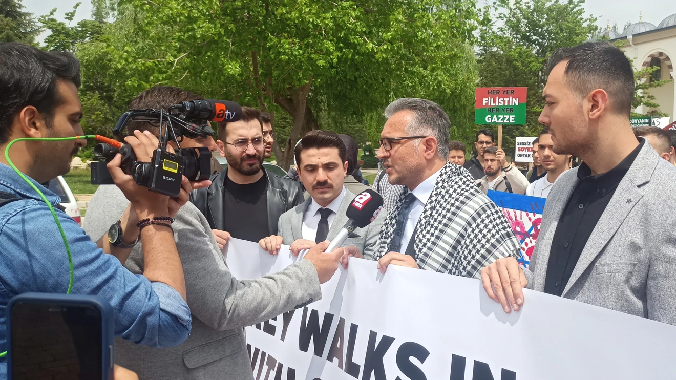 Selçuk Üniversitesinden Gazze’ye destek yürüyüşü