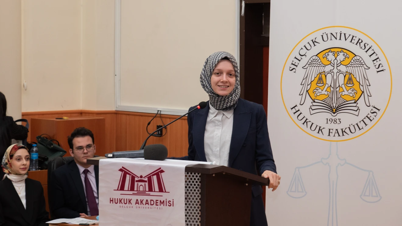 Türkiye’nin en genç Milletvekili Aydemir, SÜ’de öğrencilerle buluştu