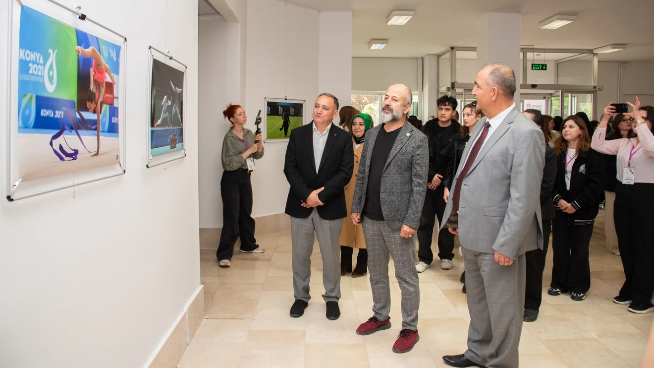 SÜ Güzel Sanatlar Fakültesinde Tasarım Günleri başladı