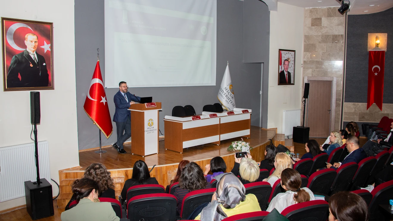 Selçuk Üniversitesinde İç Mimarlık Bölüm Başkanları Toplantısı yapıldı 