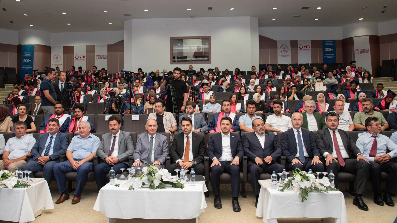 SÜ'de 13. Uluslararası Öğrenciler Mezuniyet Töreni yapıldı
