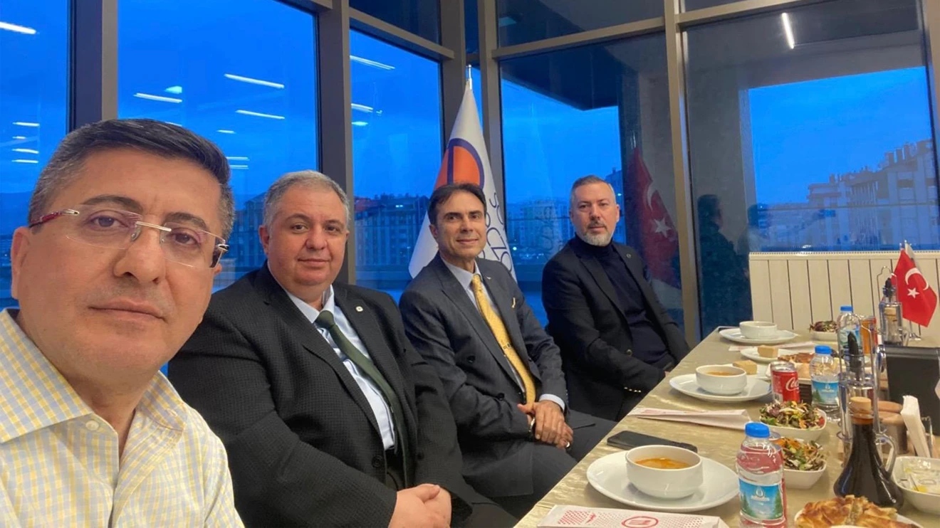 Eczacılık Fakültesi öğrencileri iftar yemeğinde buluştu