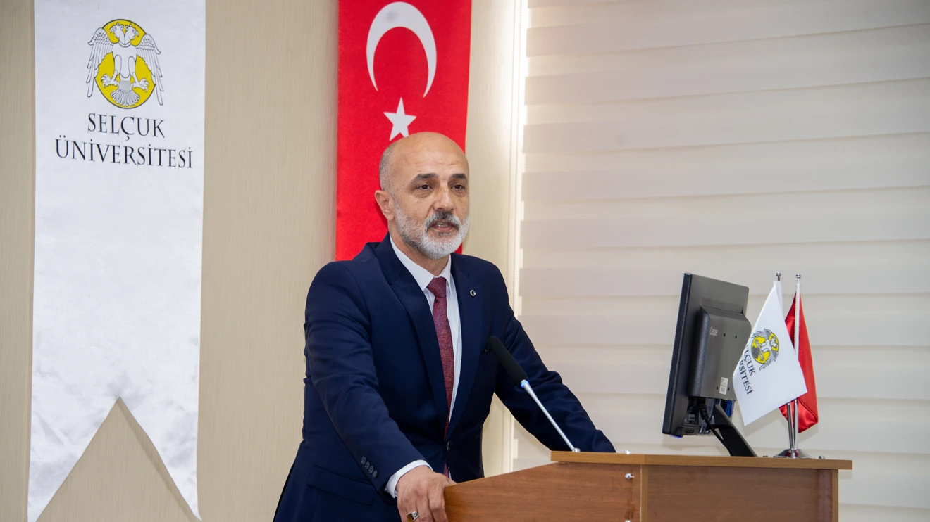 Fen Fakültesi öğrencileri beyaz önlük giydi
