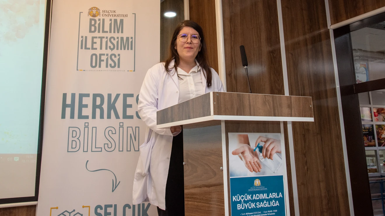 Bilim Kafe etkinliklerinde ortaokul öğrencilerine yönelik sağlık eğitimi verildi