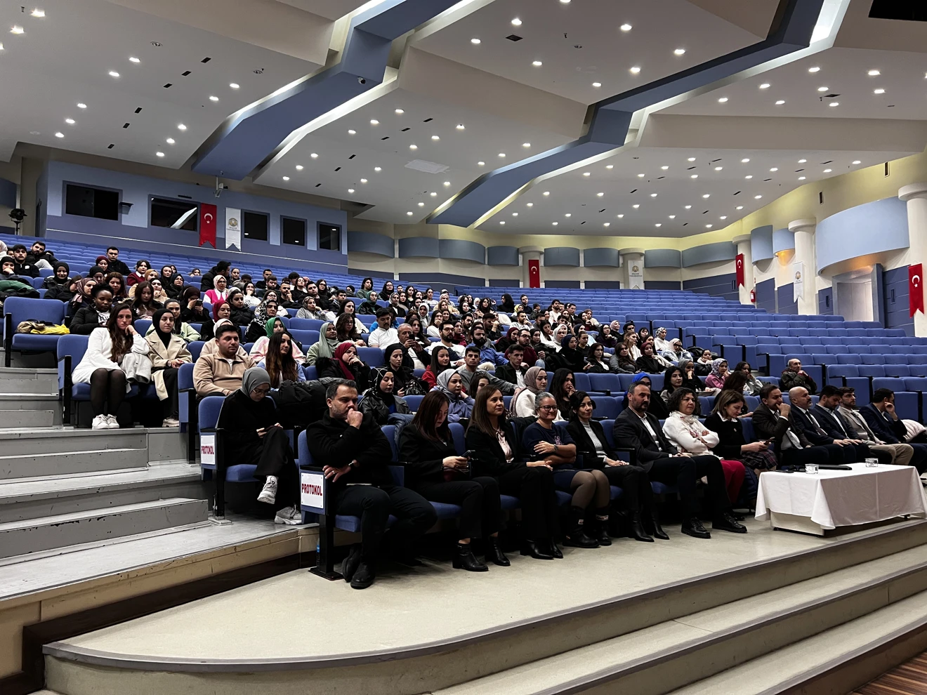 18 Aralık Sağlık İdarecileri Günü PANELİ