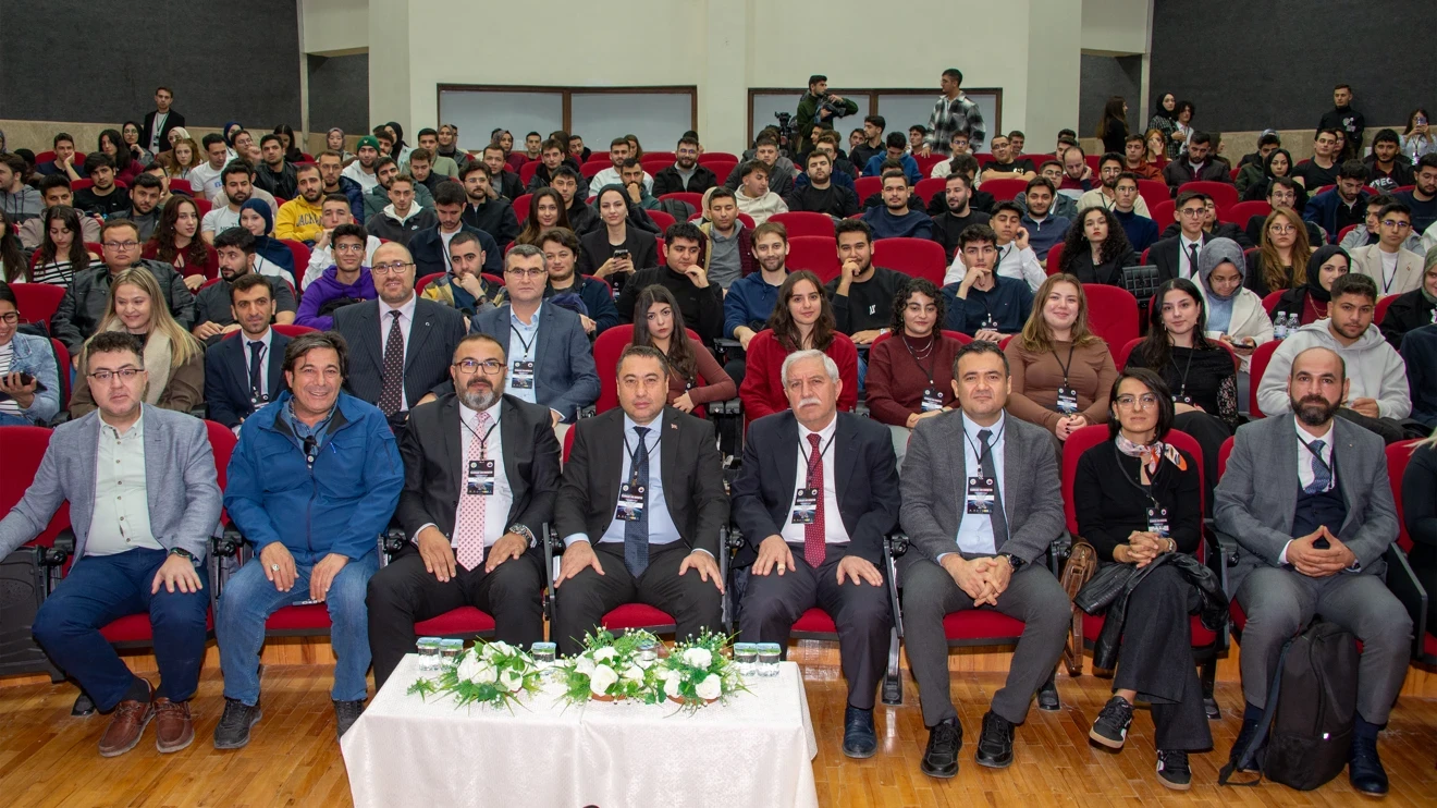 4. Teknoloji ve İnovasyon Öğrenci Sempozyumu Gerçekleştirildi