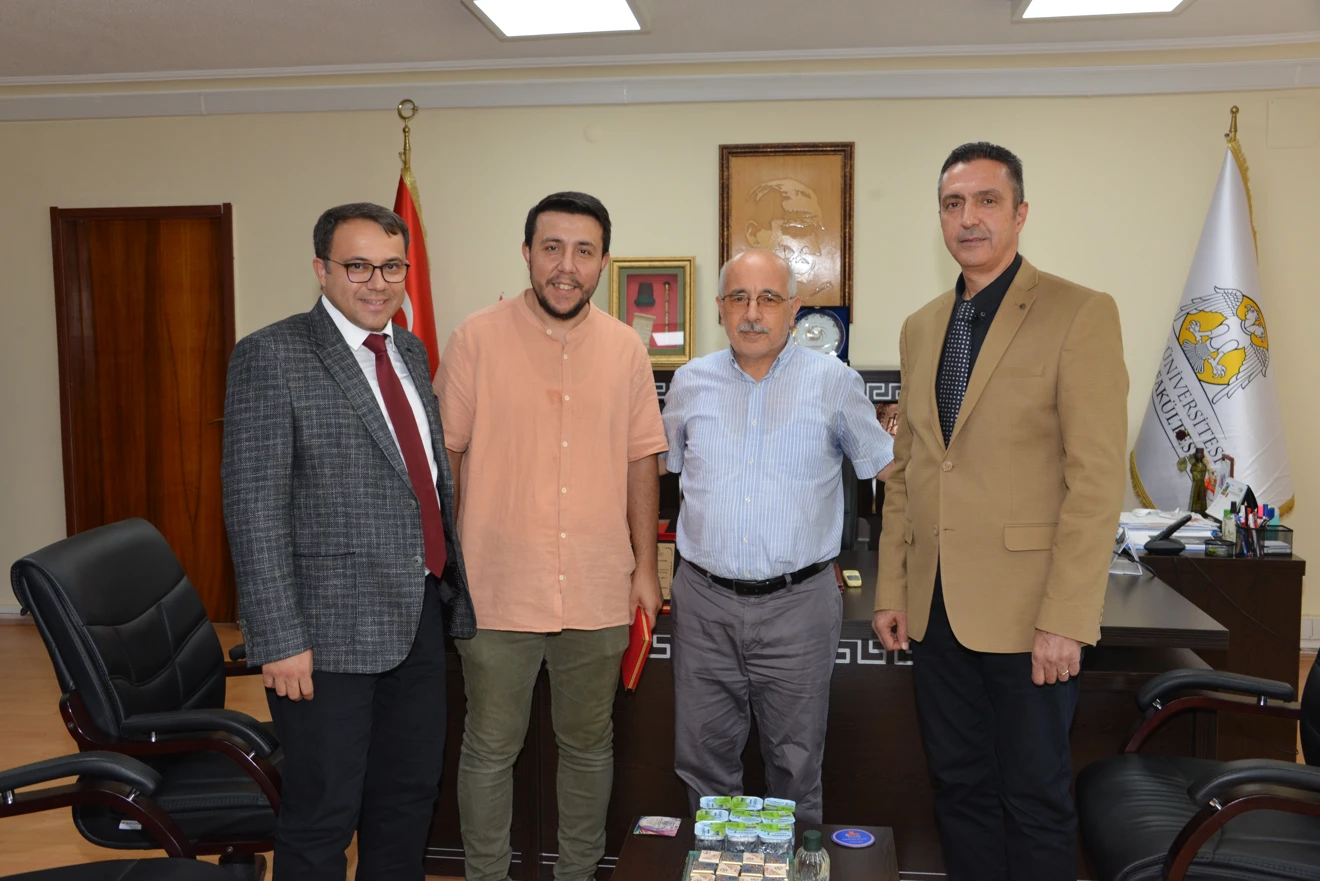 Dekanlık Devir Teslim Töreni Gerçekleştirildi