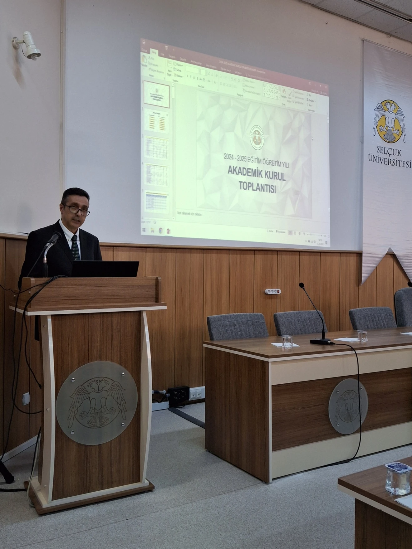 Fakültemiz 2024-2025 Eğitim-Öğretim Yılı Akademik Kurulu Gerçekleştirdi