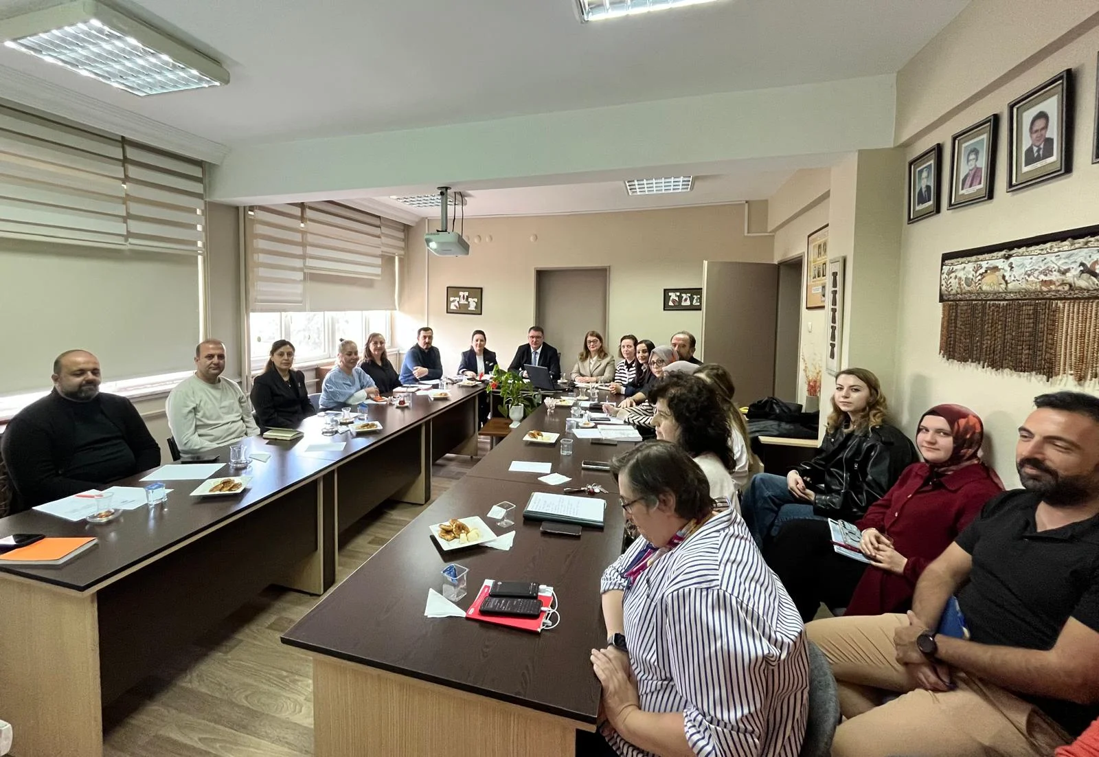MİMARLIK VE TASARIM FAKÜLTESİNDE KALİTE TOPLANTISI GERÇEKLEŞTİ