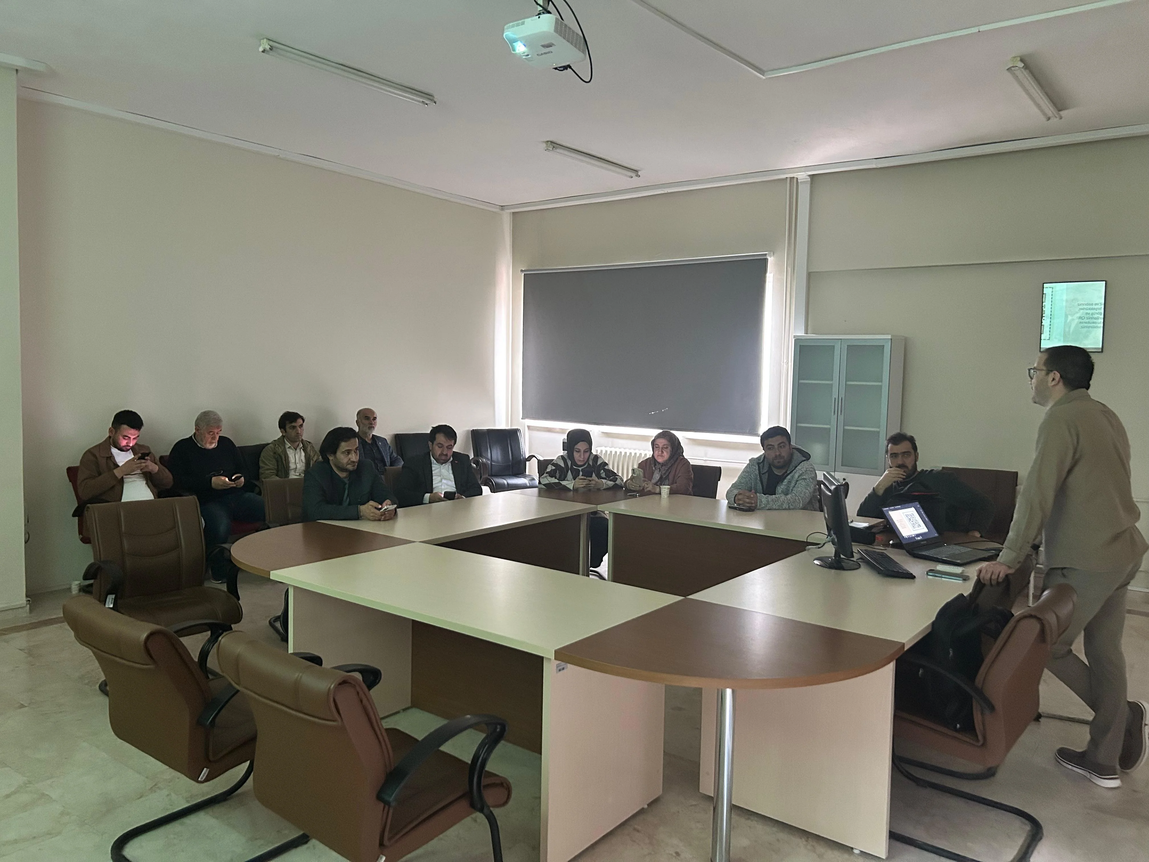 Teknoloji Fakültesi Akademik-İdari Personeline Yönelik Seminer Geçekleştirildi