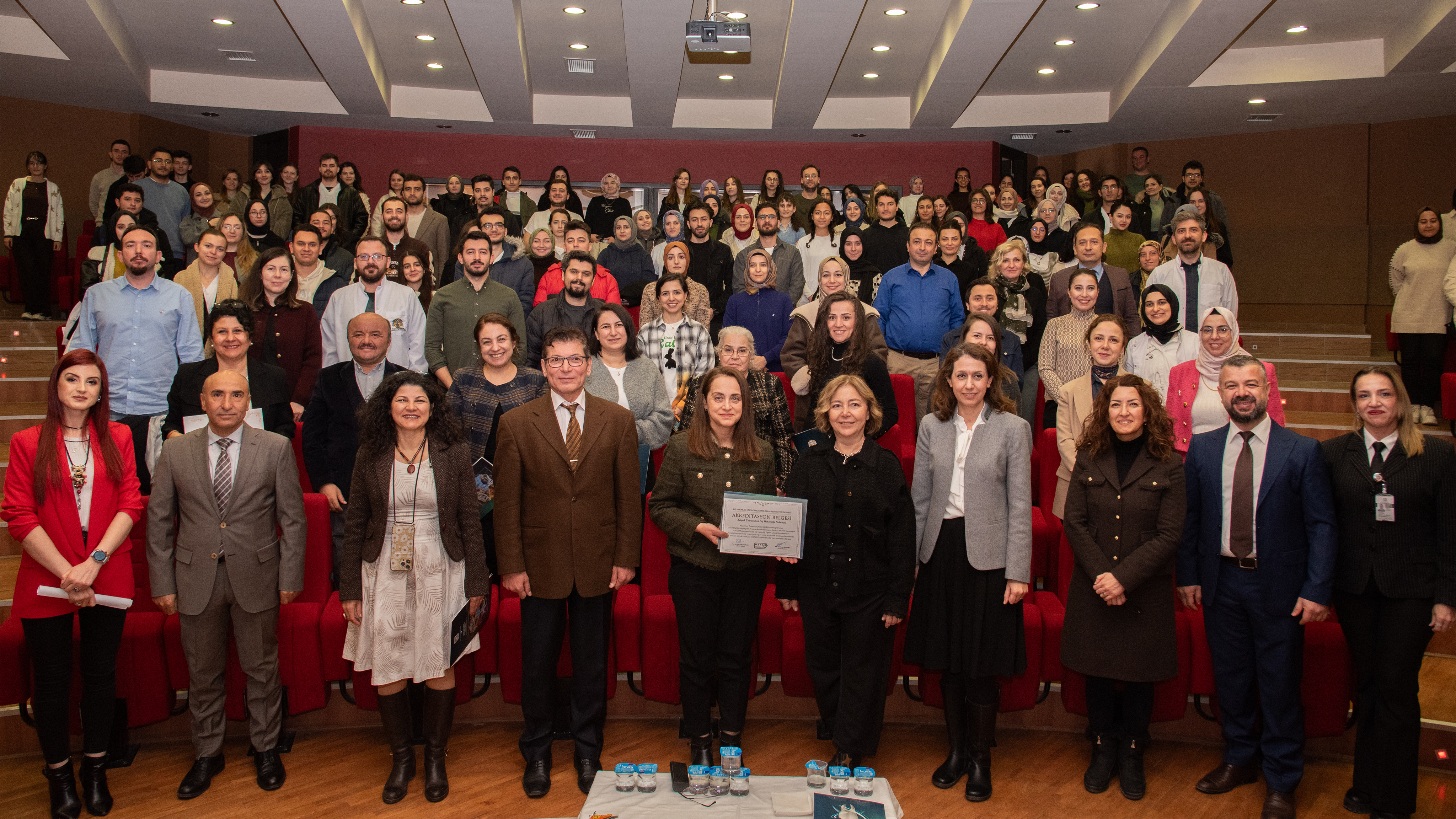 Selçuk Üniversitesi Diş Hekimliği Fakültesi eğitim kalitesini tescilledi