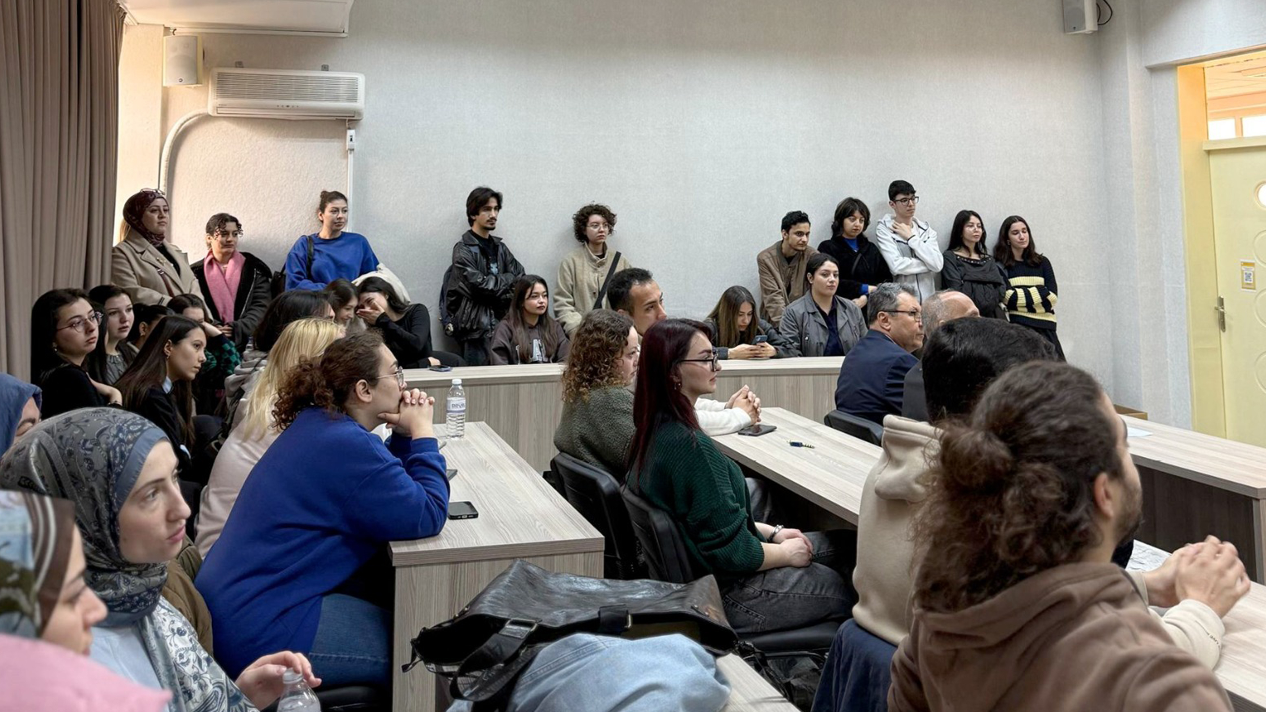 Avusturyalı Yazar Theodora Bauer Selçuk Üniversitesinde