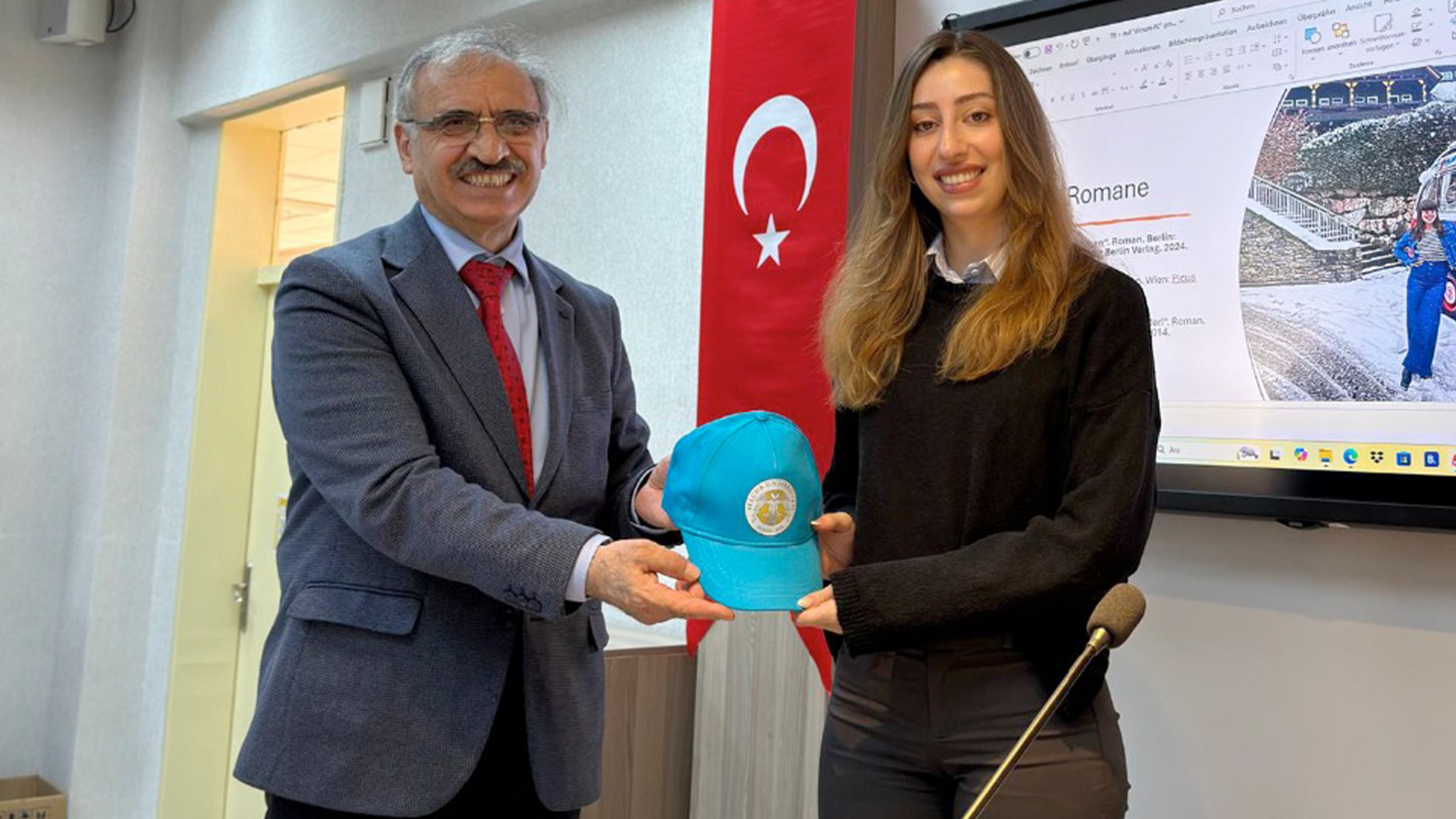 Avusturyalı Yazar Theodora Bauer Selçuk Üniversitesinde