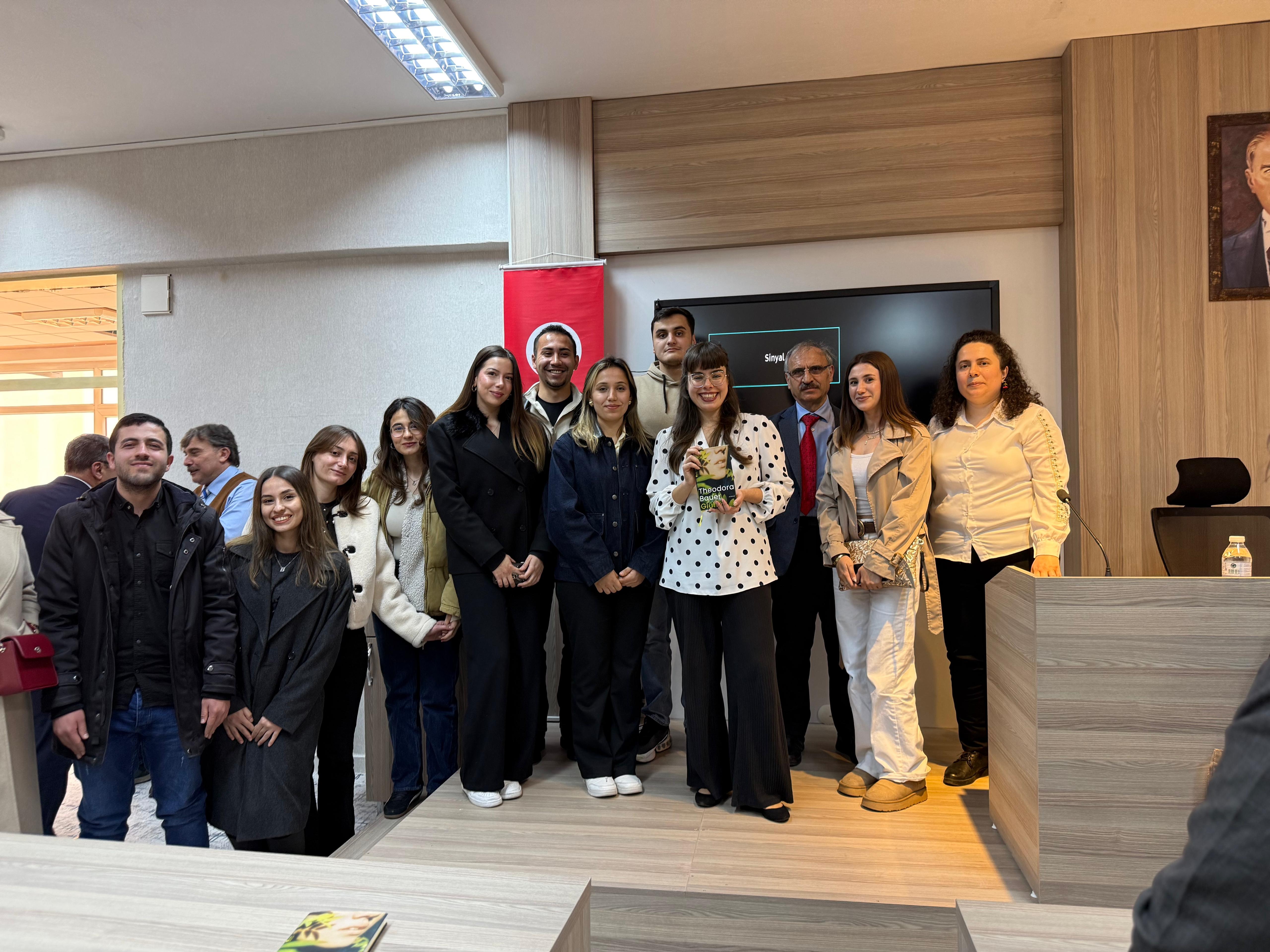 THEODORA BAUER-OKUMA ETKİNLİĞİ