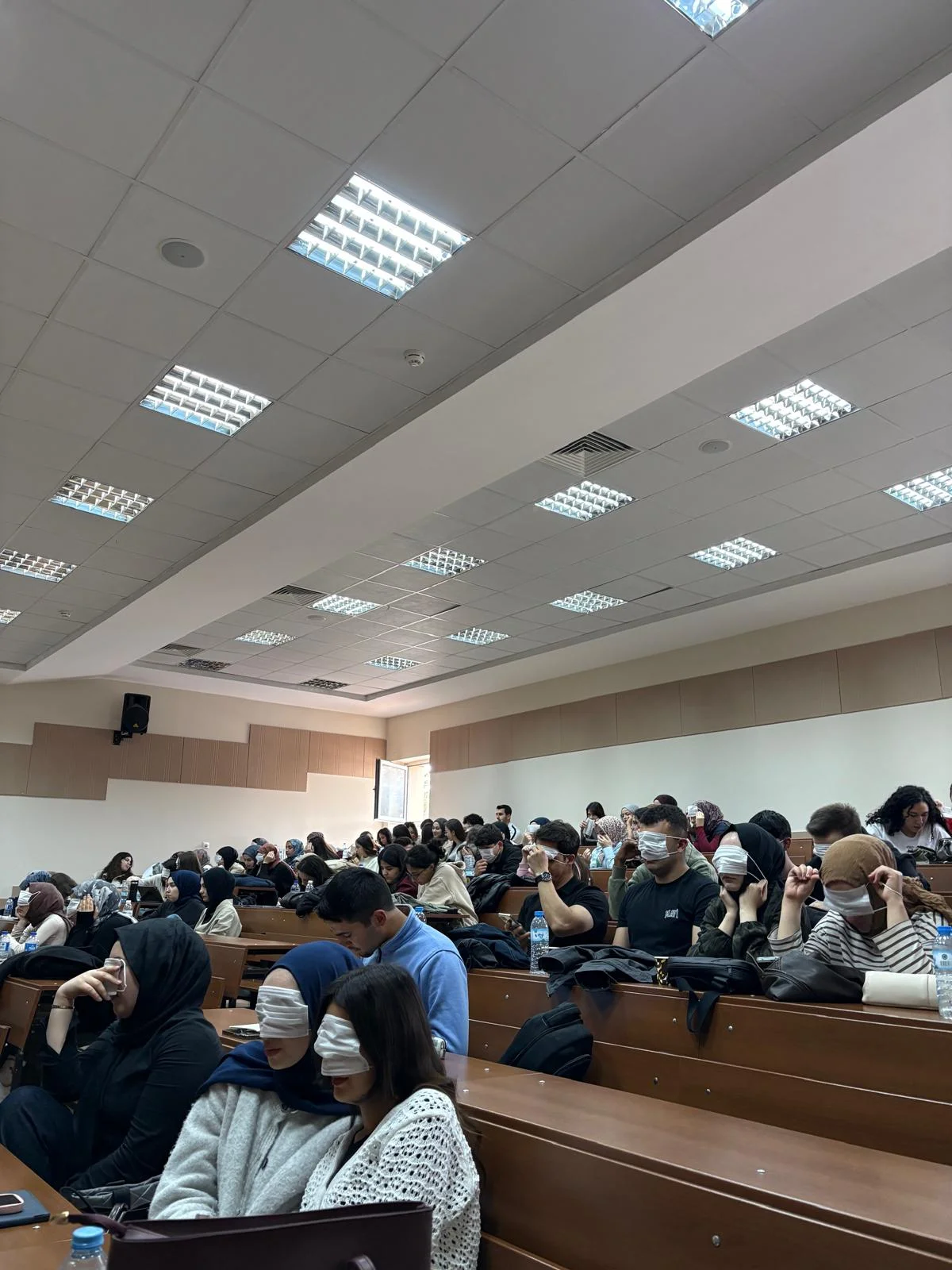 Hemşirelik Fakültesi Öğrencilerine Yönelik Seminer Büyük Bir Katılım ile Gerçekleşti
