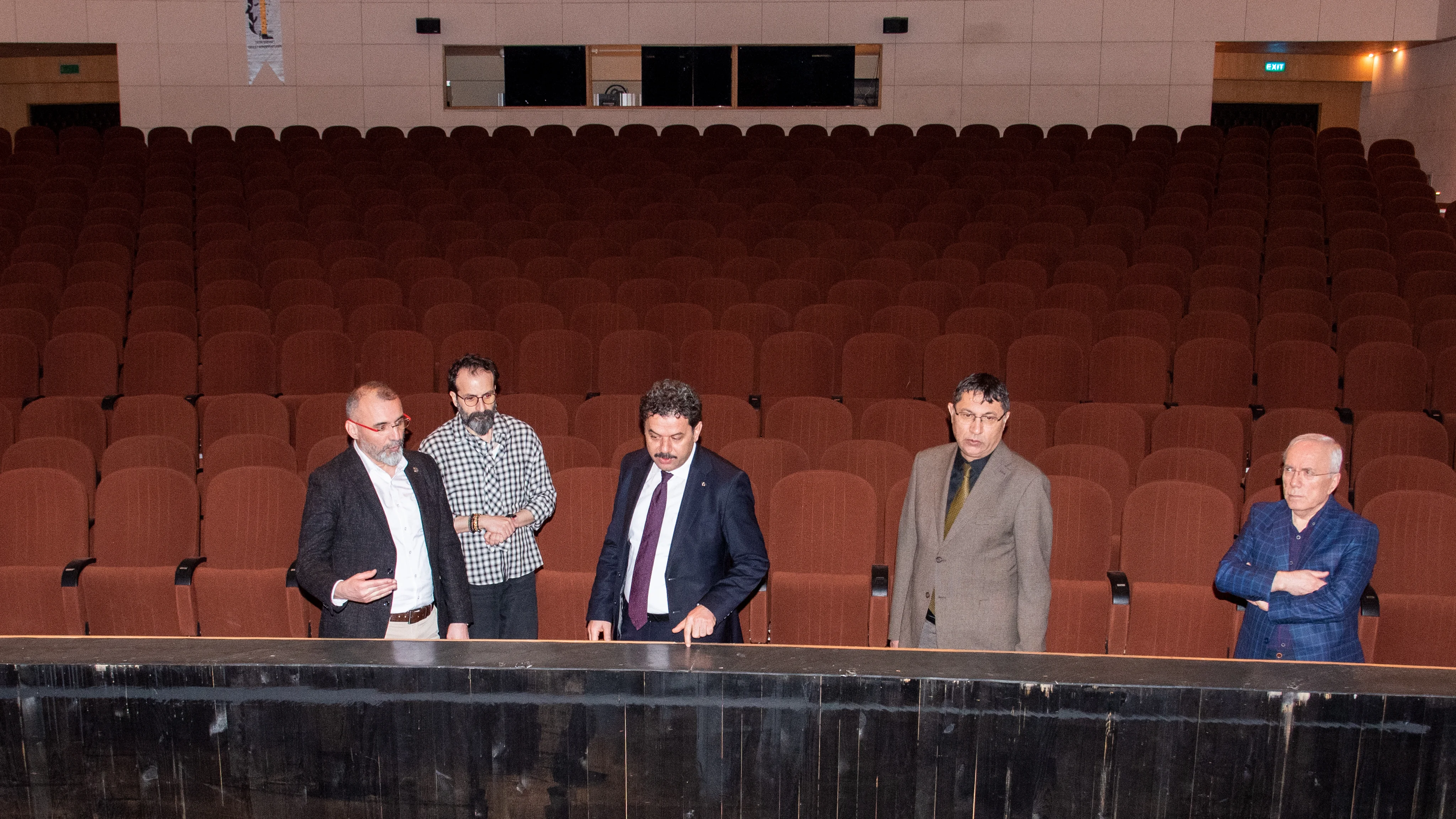 Rektör Yılmaz, İİBF ve Dilek Sabancı Devlet Konservatuvarını ziyaret etti