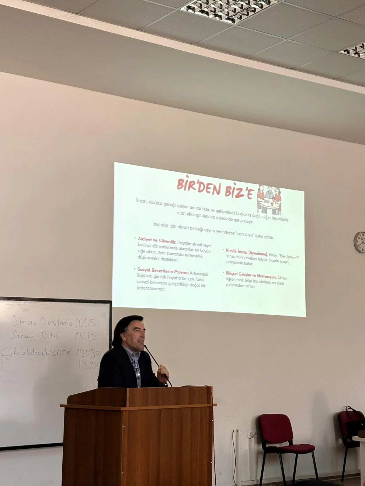 Hemşirelik Fakültesi Öğrencilerine Yönelik Seminer Büyük Bir Katılım ile Gerçekleşti