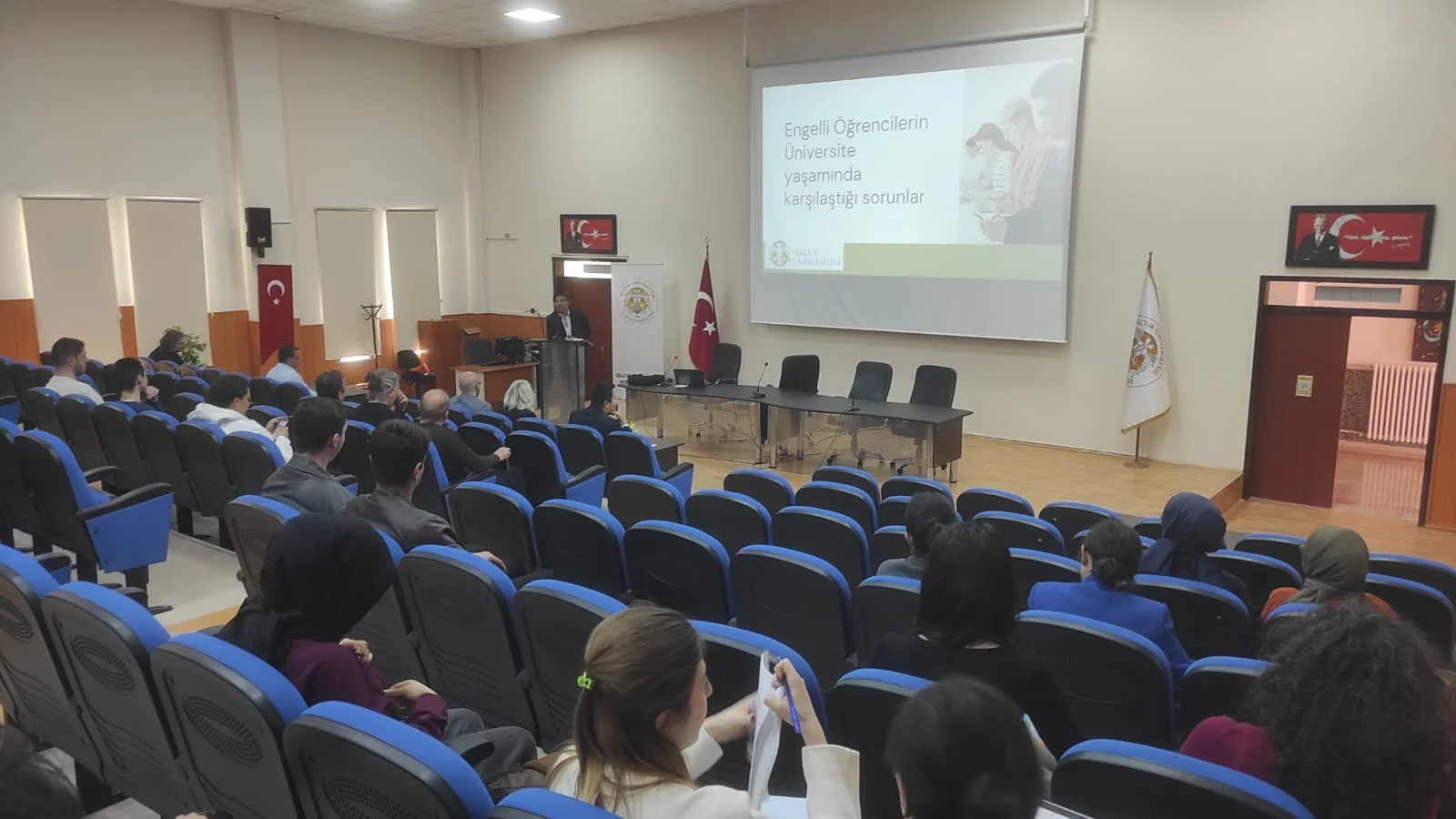 Hukuk Fakültesi Akademik-İdari Personeline Yönelik Seminer Gerçekleştirildi