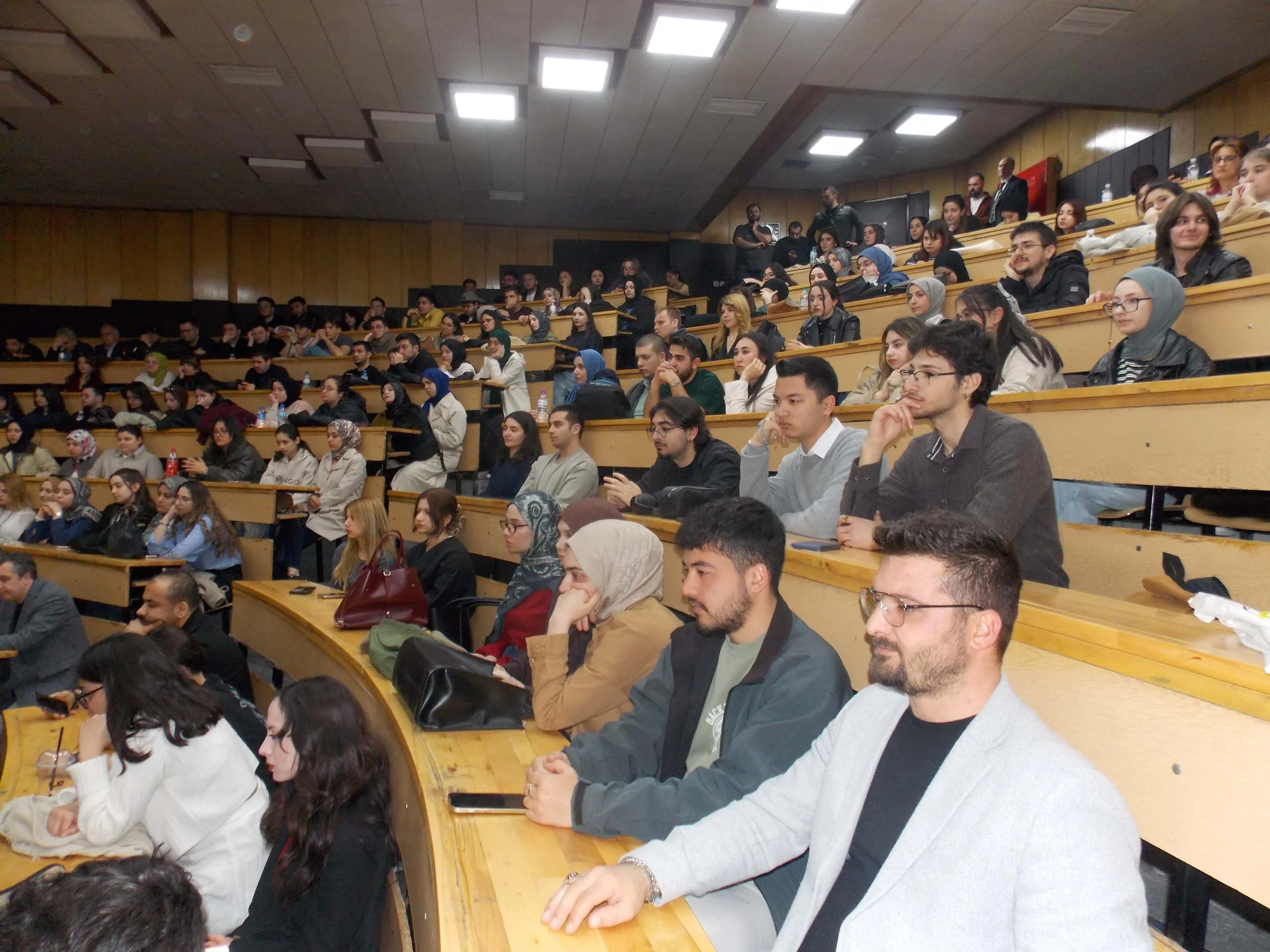 Selçuk Üniversitesi’nde Kariyer Planlaması Konferansına Yoğun İlgi