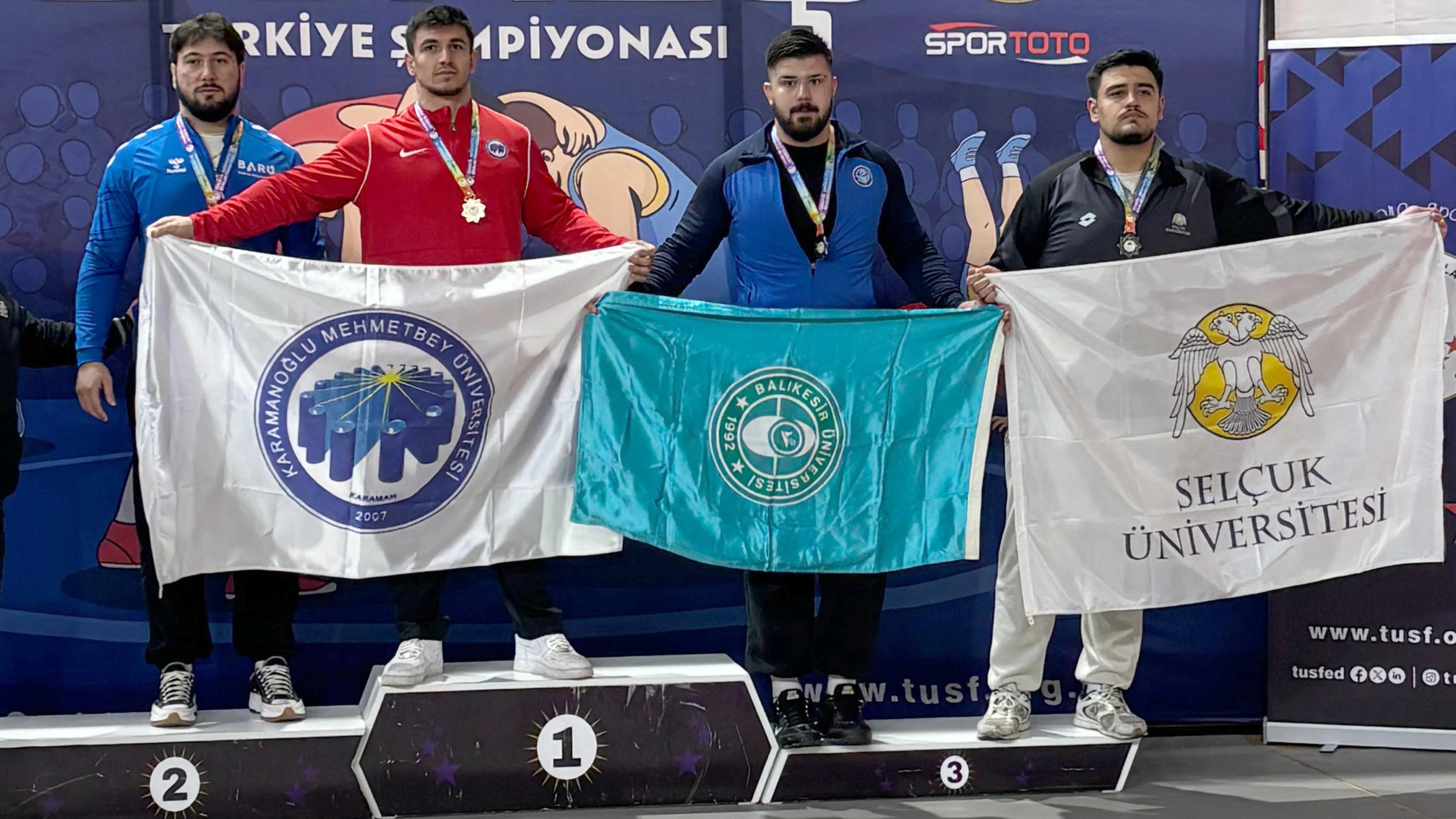 Selçuk Üniversitesi güreşte Türkiye şampiyonu