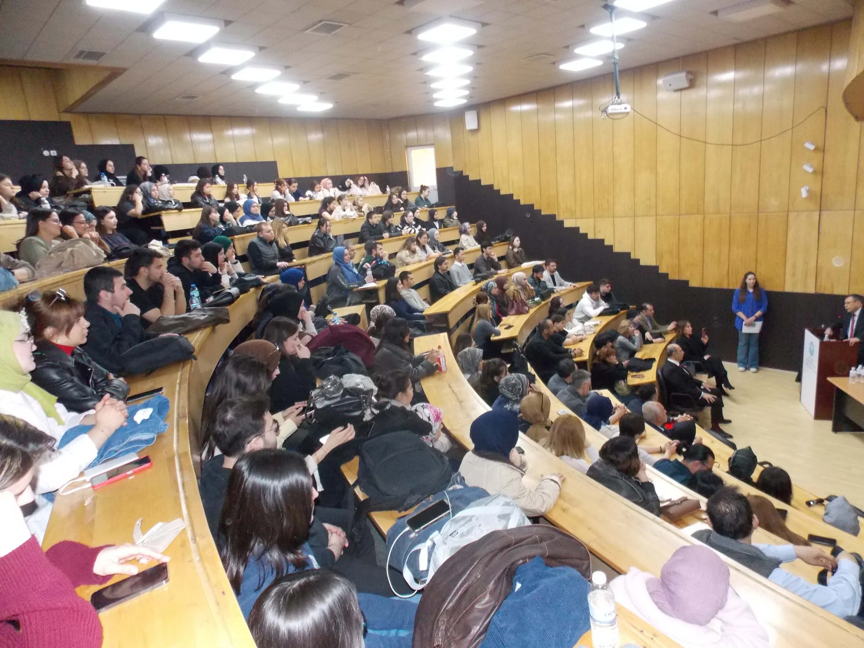 Selçuk Üniversitesi’nde Kariyer Planlaması Konferansına Yoğun İlgi