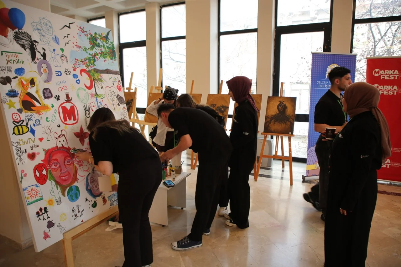 Geleceğin iletişimcilerine yol haritası MarkaFest Akademi’de
