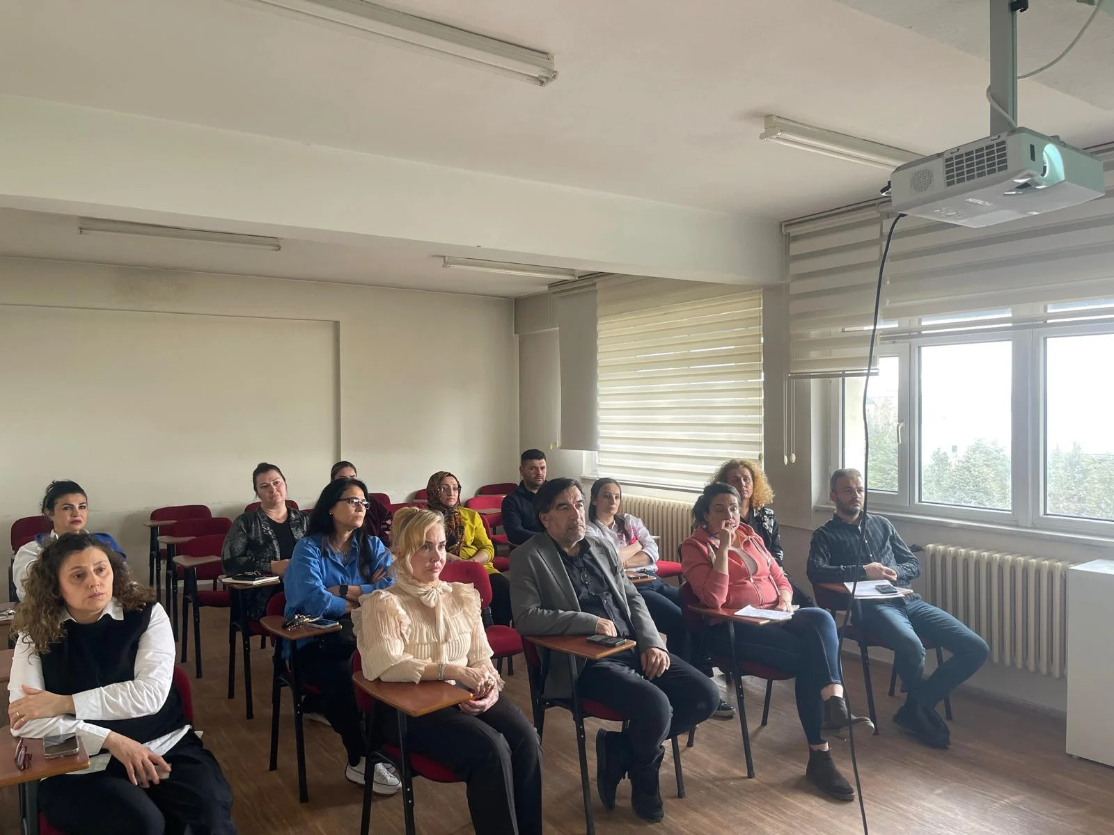 Mimarlık ve Tasarım Fakültesi Akademik-İdari Personellerine Yönelik Seminer Gerçekleştirildi