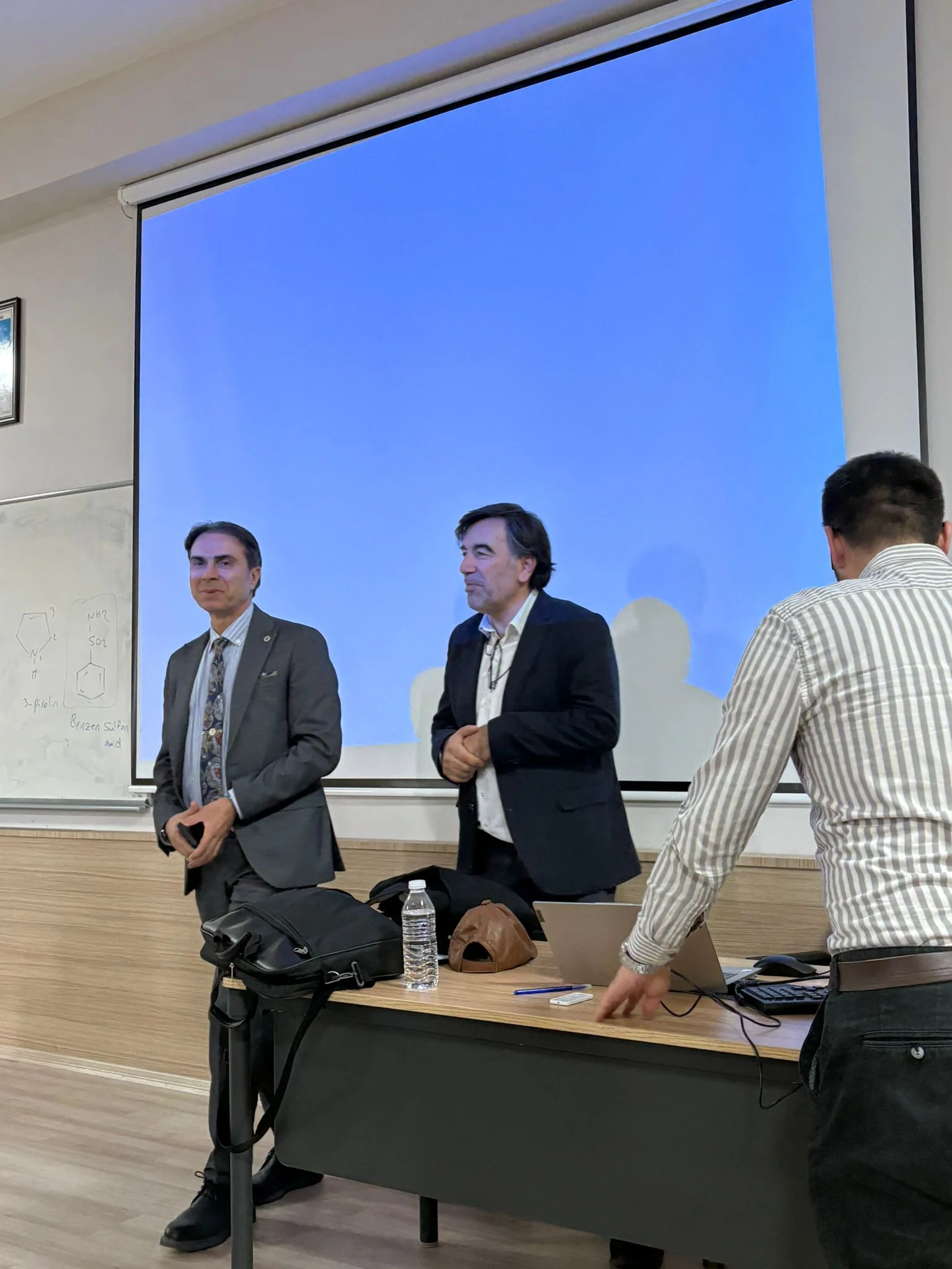 Eczacılık Fakültesi Akademik-İdari Personellerine Yönelik Seminer Gerçekleştirildi