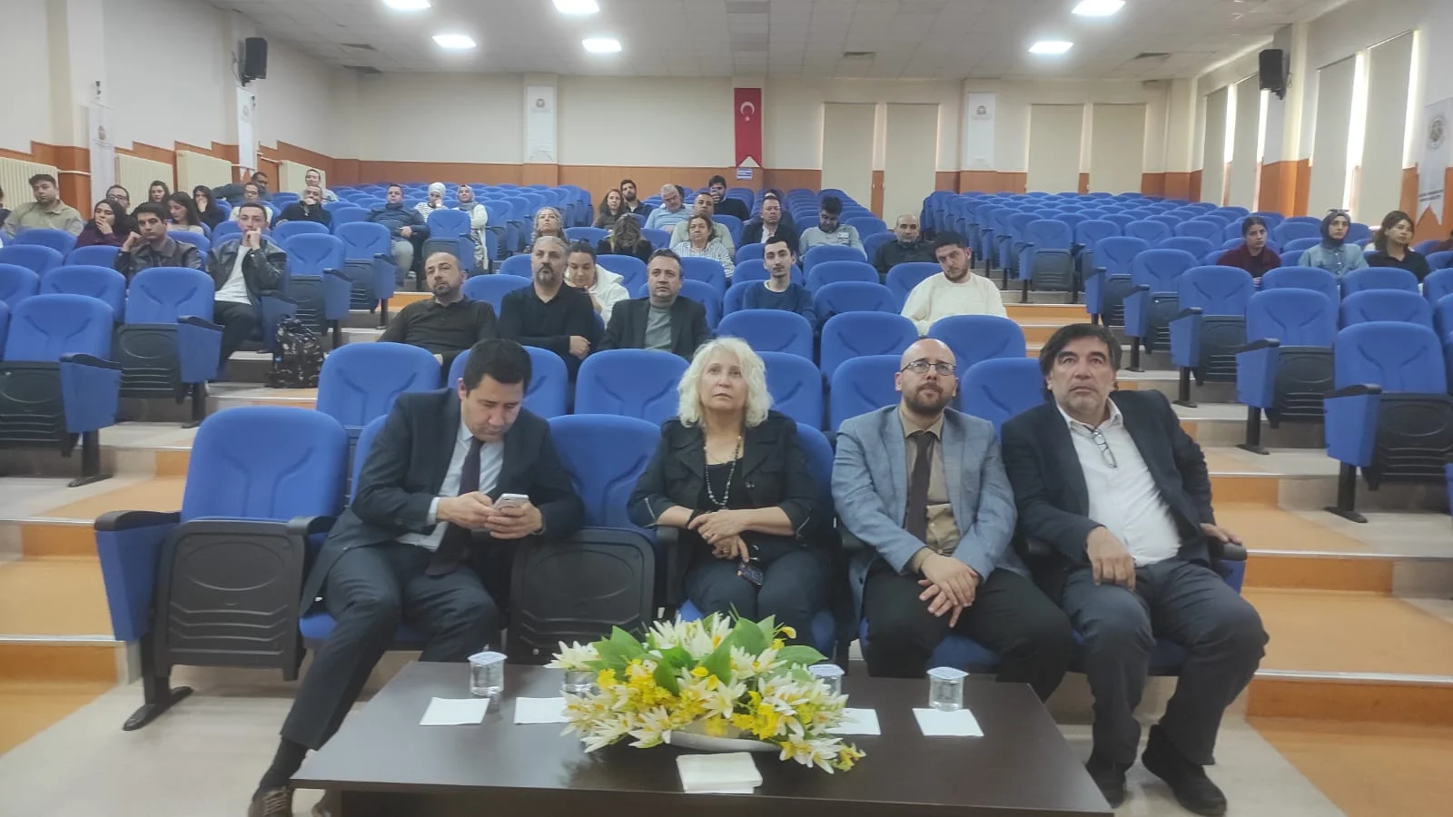 Hukuk Fakültesi Akademik-İdari Personeline Yönelik Seminer Gerçekleştirildi