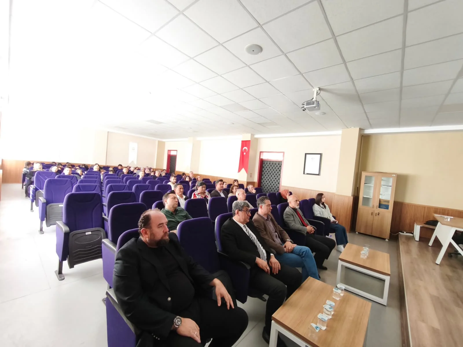Engelli Öğrencilere Yaklaşım Semineri Gerçekleştirildi