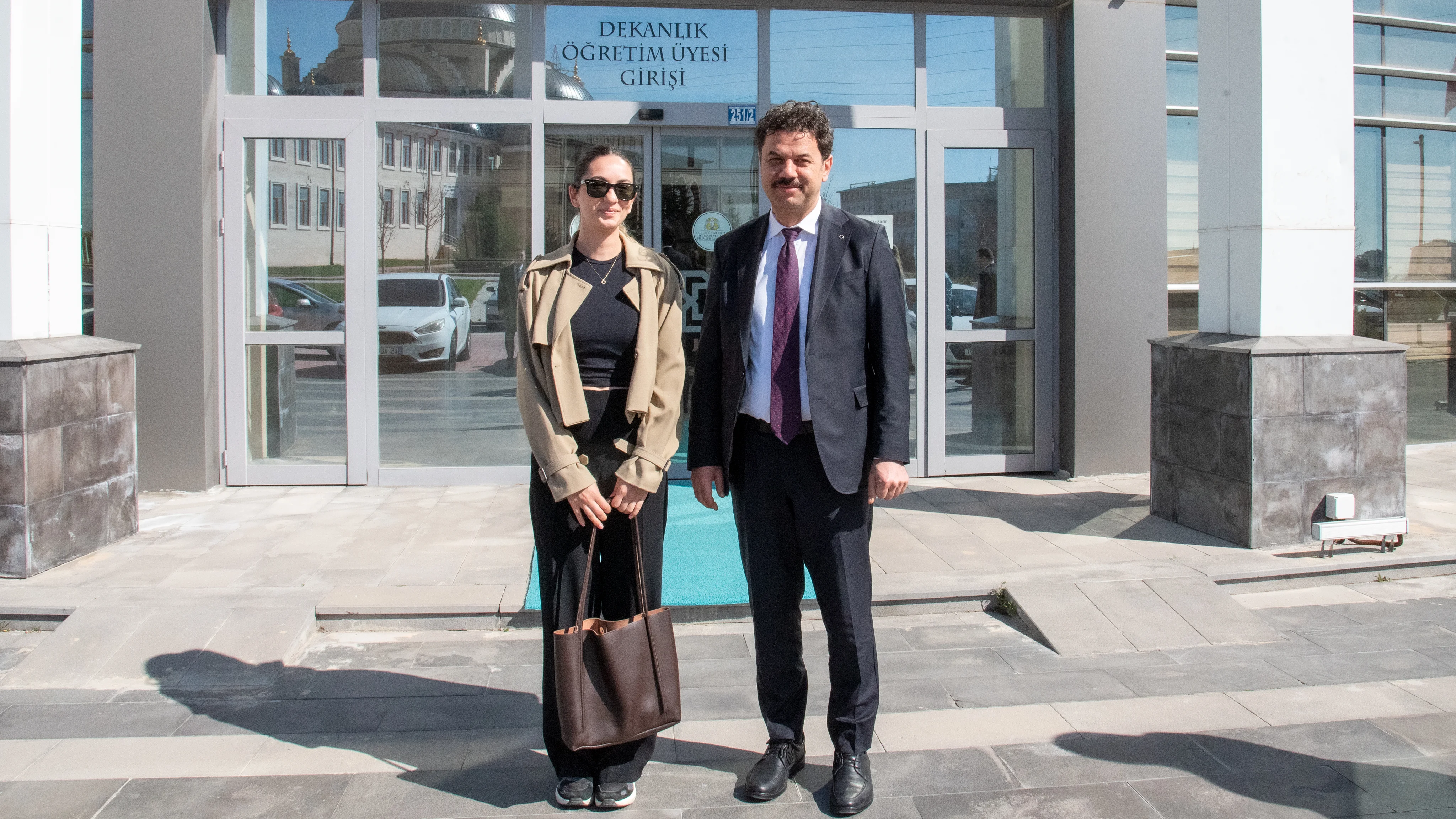 Rektör Yılmaz, İİBF ve Dilek Sabancı Devlet Konservatuvarını ziyaret etti