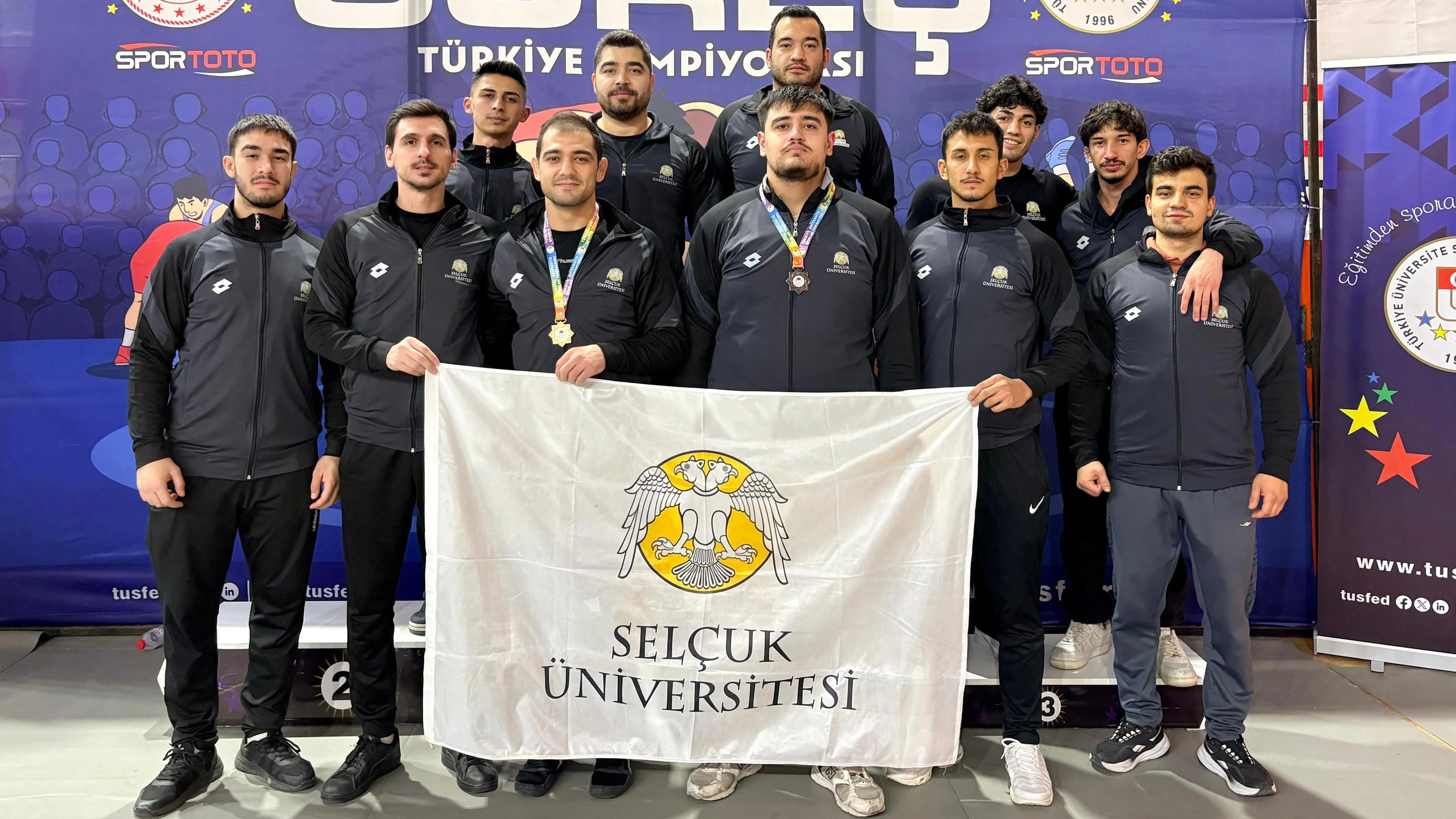 Selçuk Üniversitesi güreşte Türkiye şampiyonu