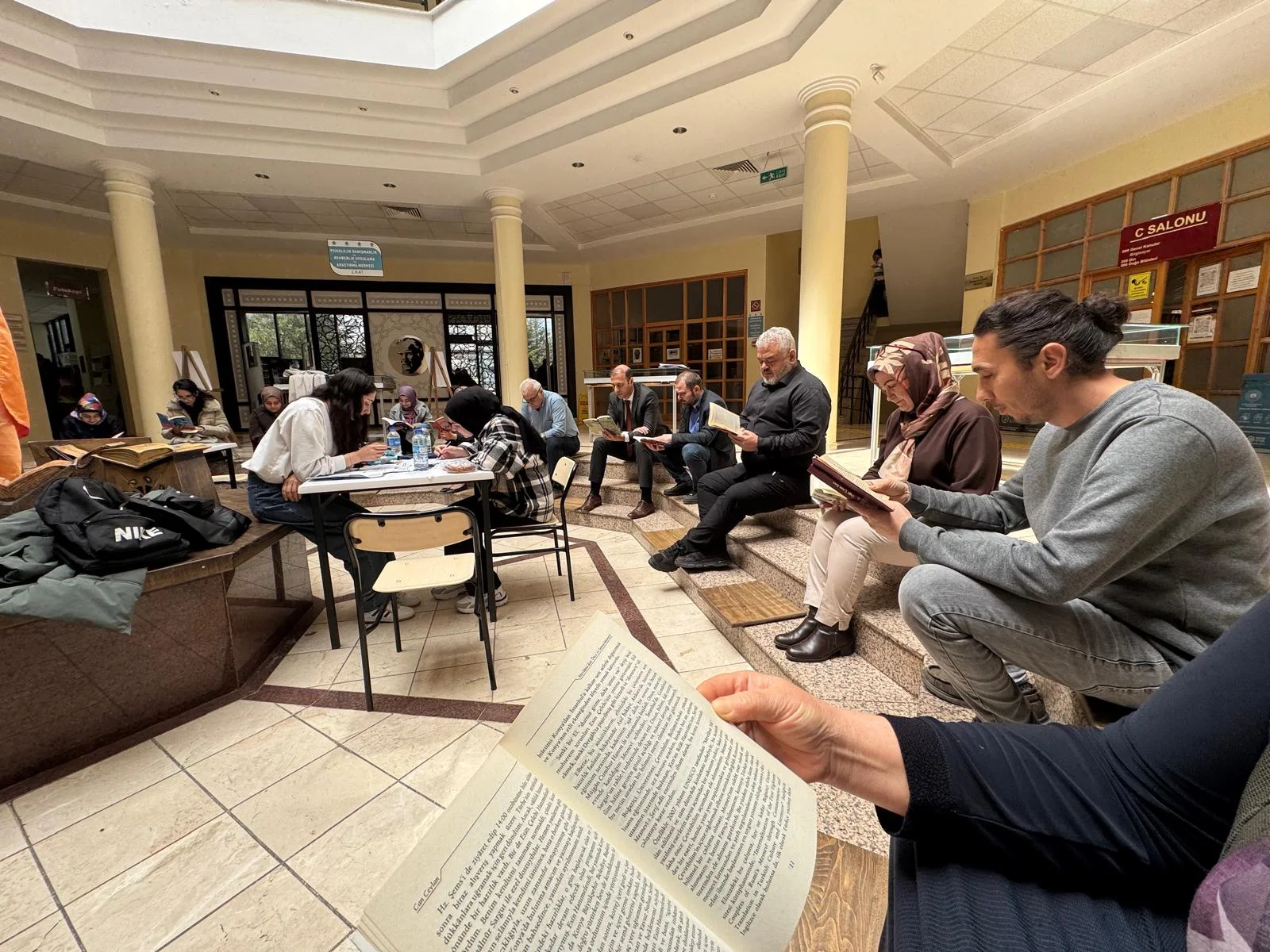 Selçuk Üniversitesi’nde Kitapların İyileştirici Gücüyle Buluştuk: 62. Kütüphane Haftası’nı Kutladık