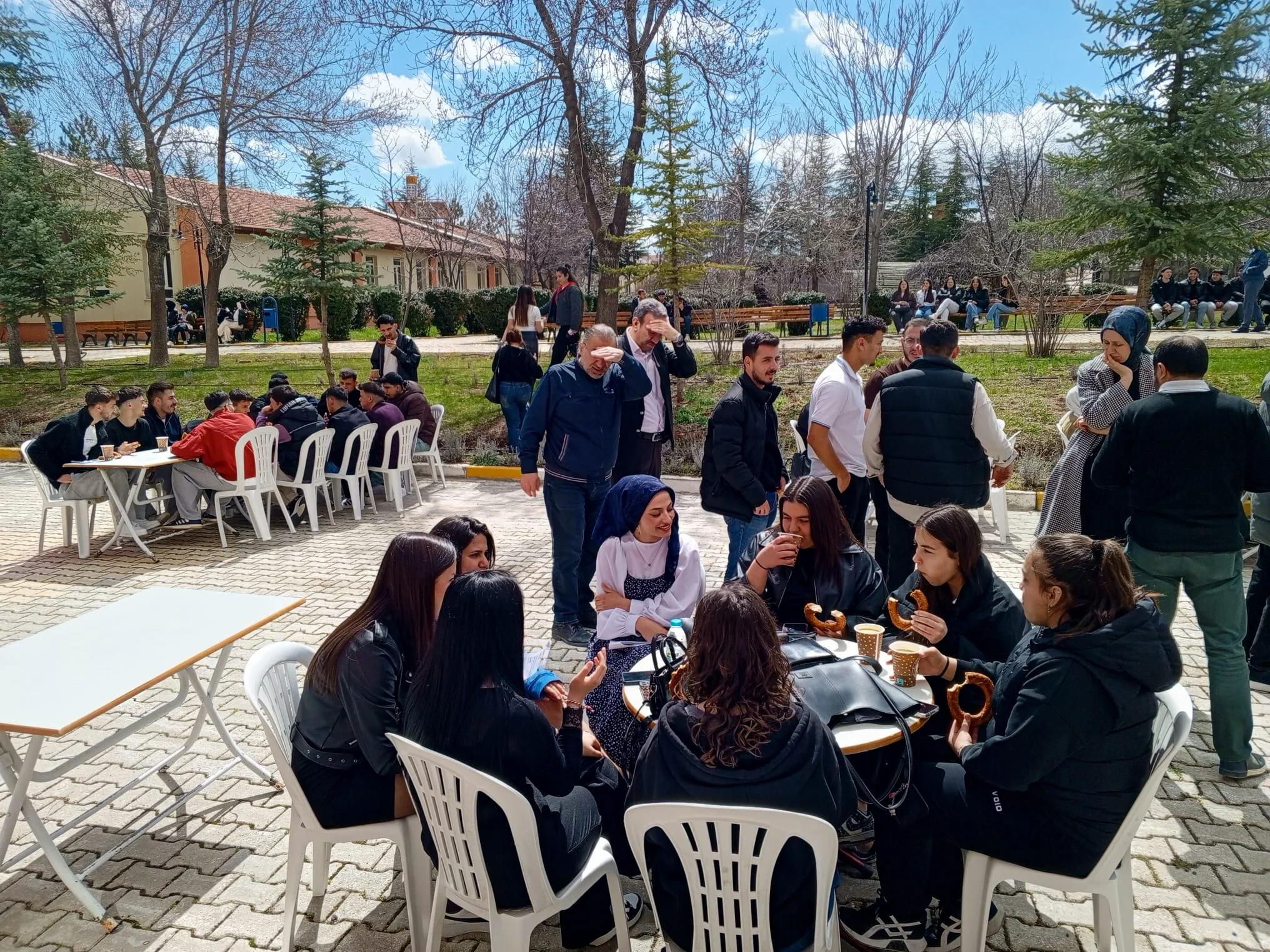 Gönülleri Isıtan İkram: Akören MYO’da Çorba ve Simit Günü