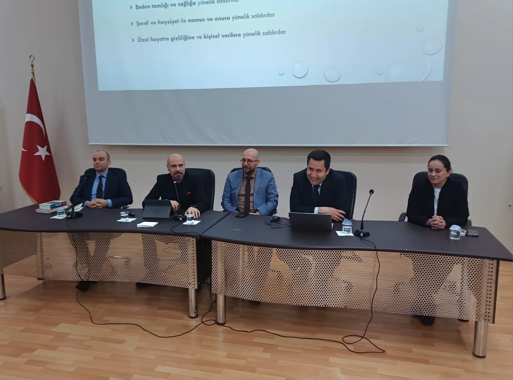 Lise Öğrencilerine Önce Eğitim Sonra Konser